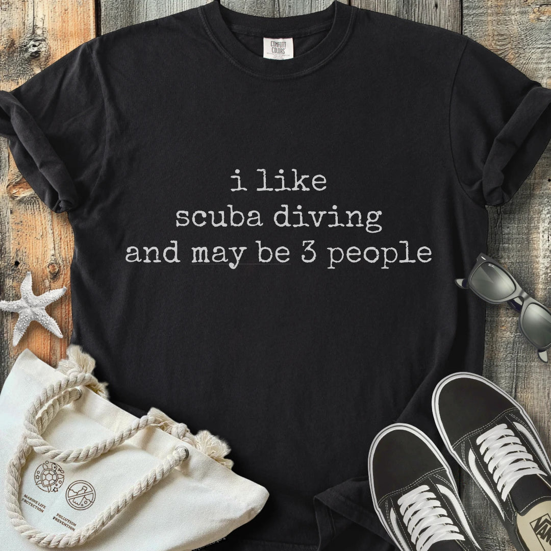 Scuba diving & 3 people T-Shirt T2D82BW